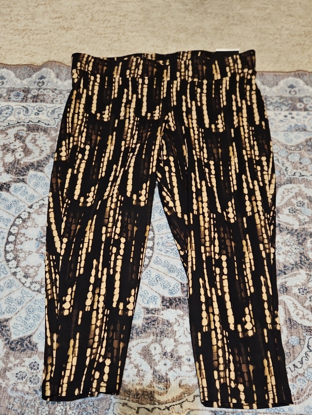 torrid Black Capri Pants with Gold Linear Dot Print
